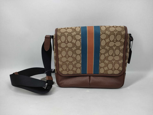 COACH Signature c9366 Shoulder Bag