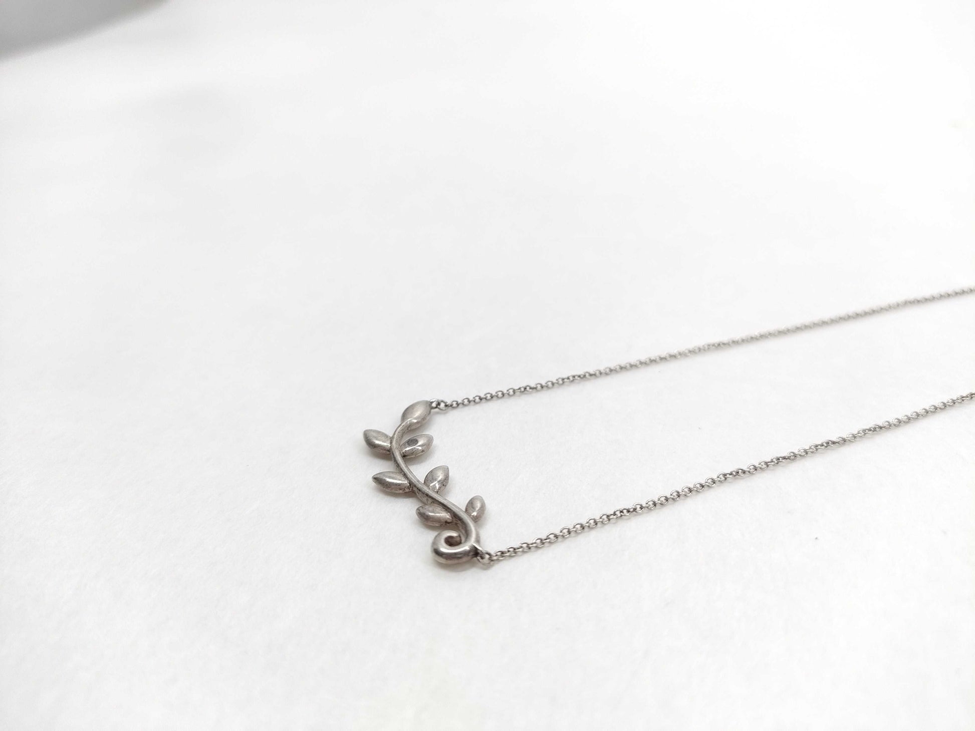 Tiffany & Co. Paloma Picasso Olive Leaf Necklace
