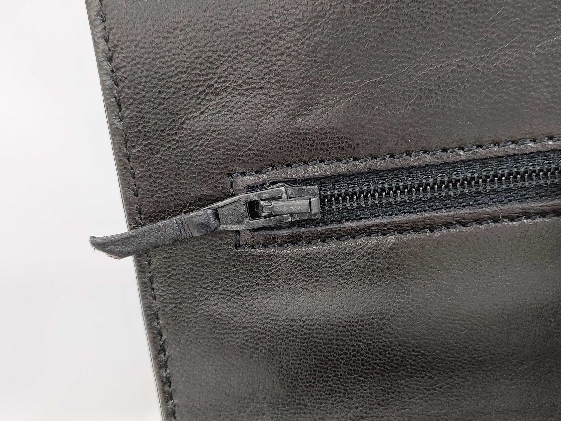 CHANEL Chain Wallet Shoulder Bag