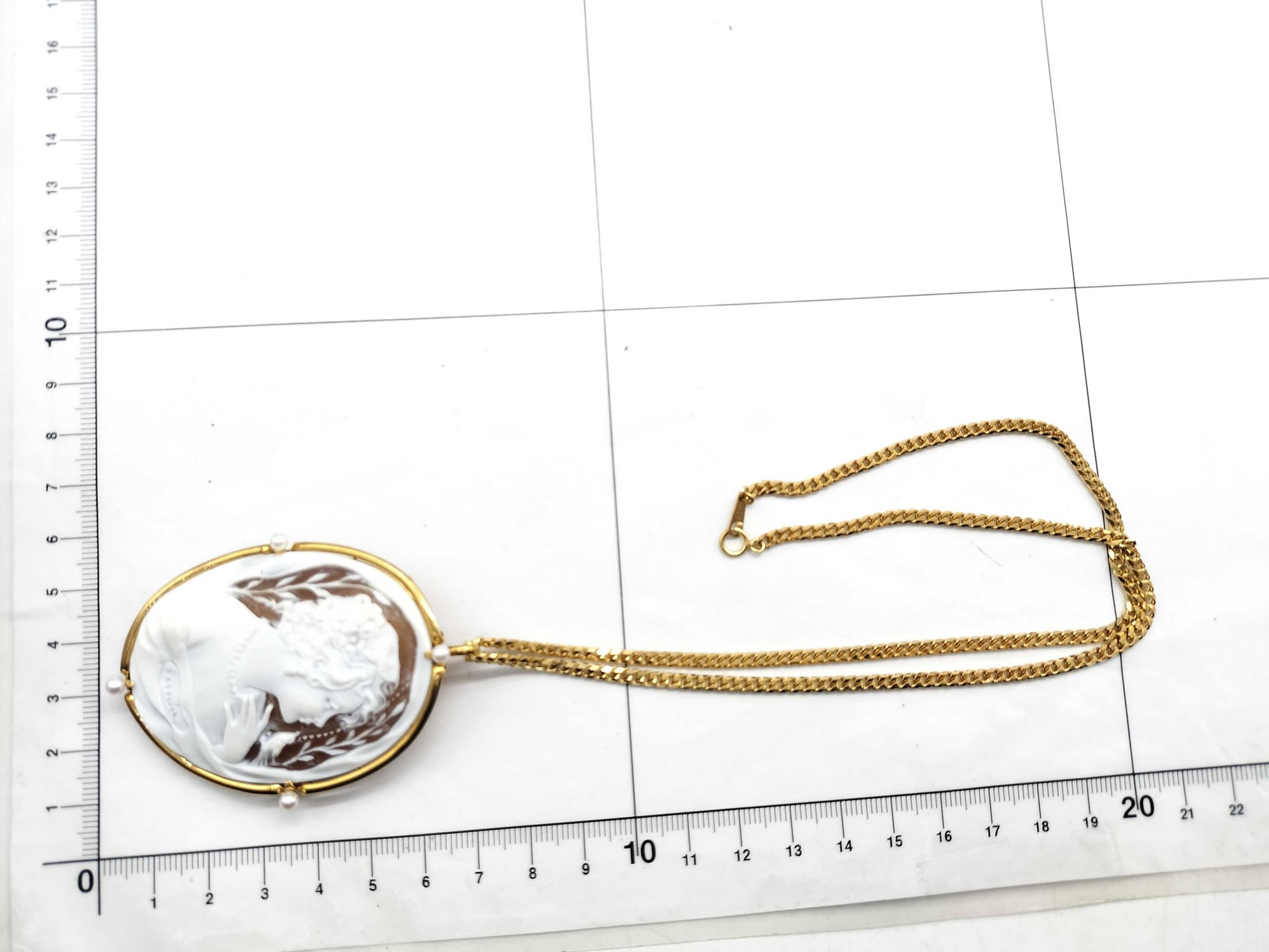 Shell cameo, pearl, diameter approx. 3.2mm-3.5mm, 18K gold, 38.6g, other small items 