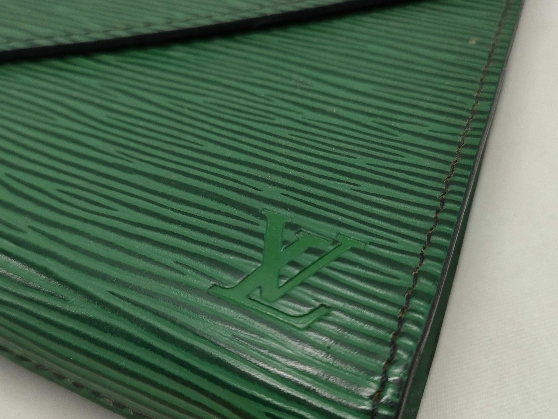 LOUIS VUITTON Epi Art Deco/Moderately deteriorated second bag