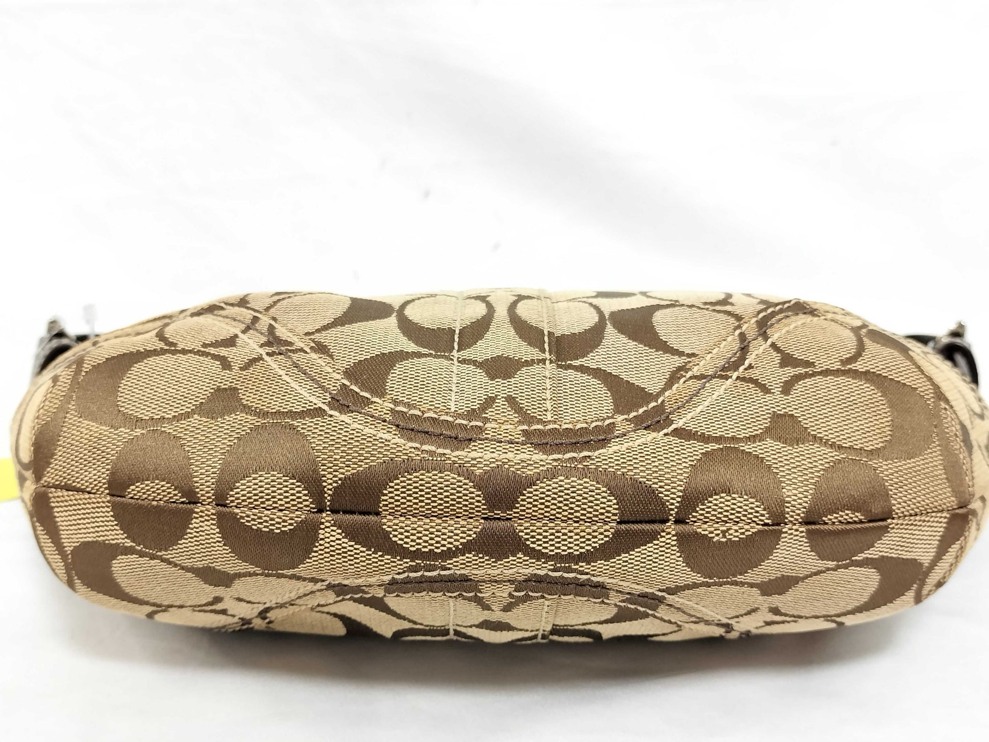 COACH Signature 6266 One-Shoulder Shoulder Bag