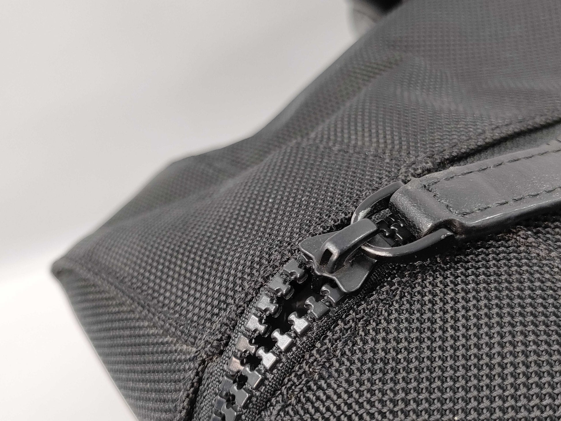 Michael Kors Nylon Boston Bag with ST, Black, Excellent Condition