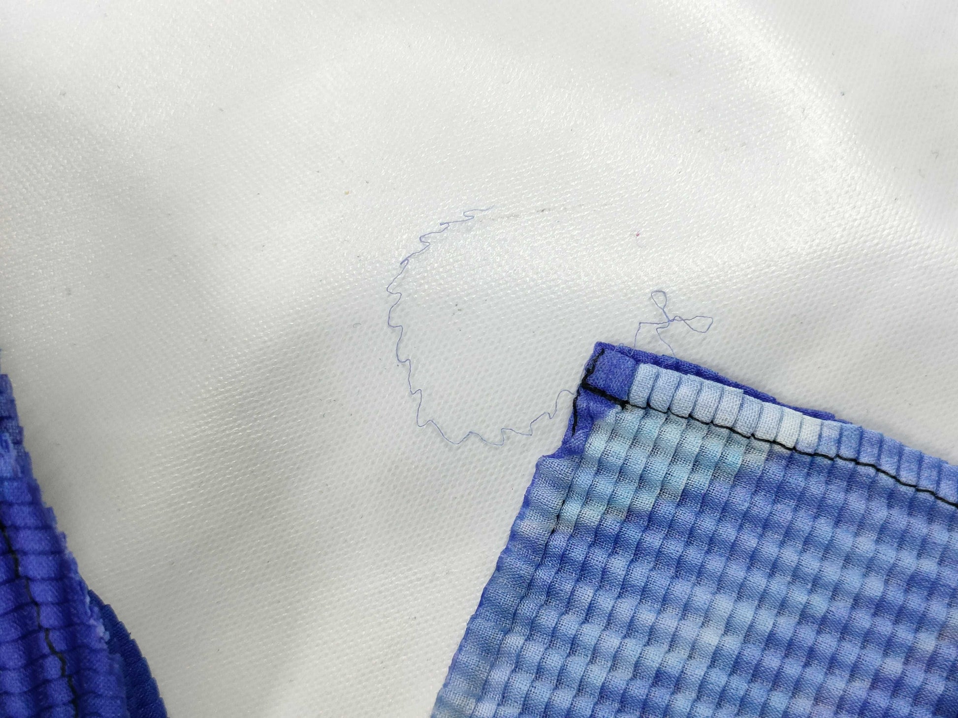 ISSEY MIYAKE me Tops MI11FK935 Aurora Tops
