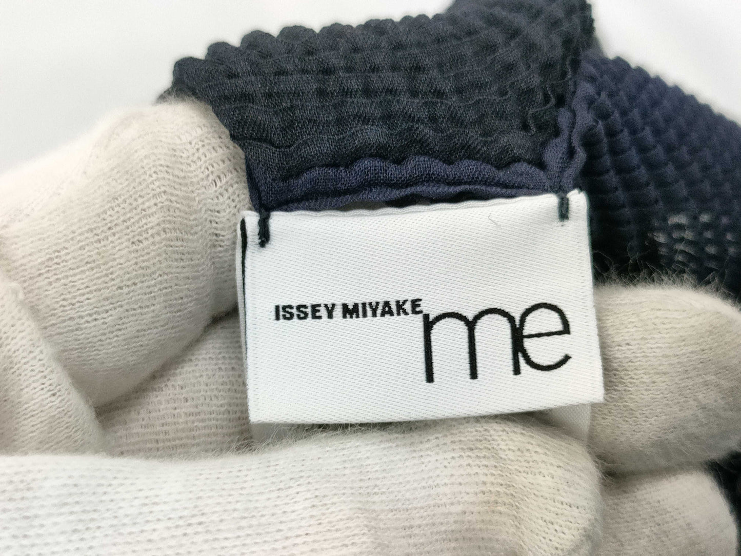 ISSEY MIYAKE me Tops MI11FK935 Aurora Tops
