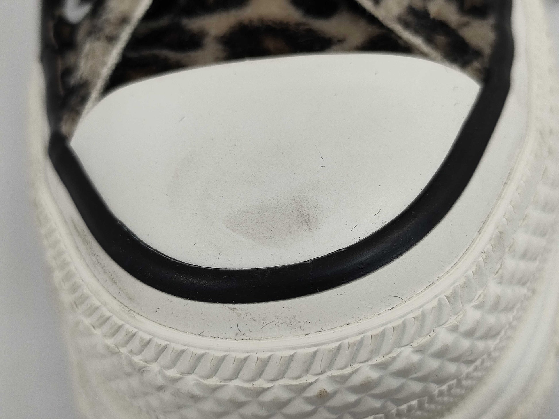Converse Trek Wave Sneakers