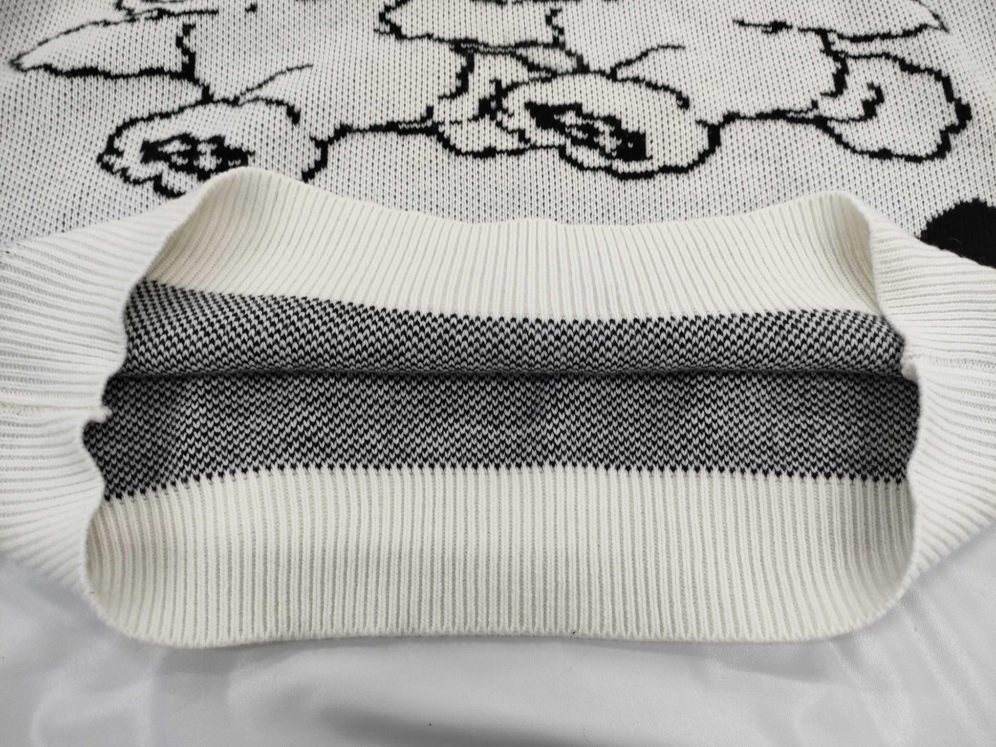 OY Knitted Bear Top