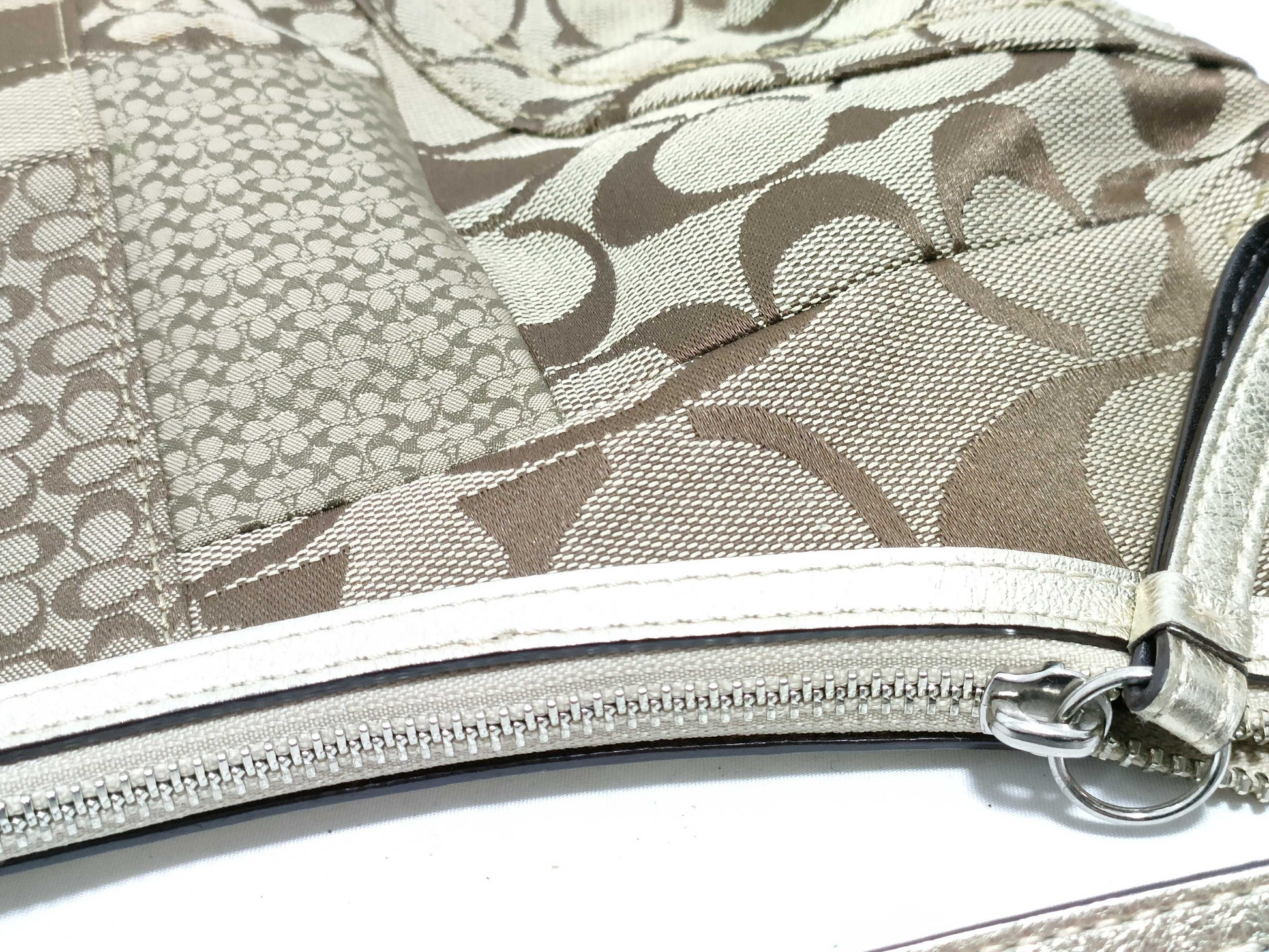 5 COACH Signature Brand Bags Coach/Anteprima Handbags