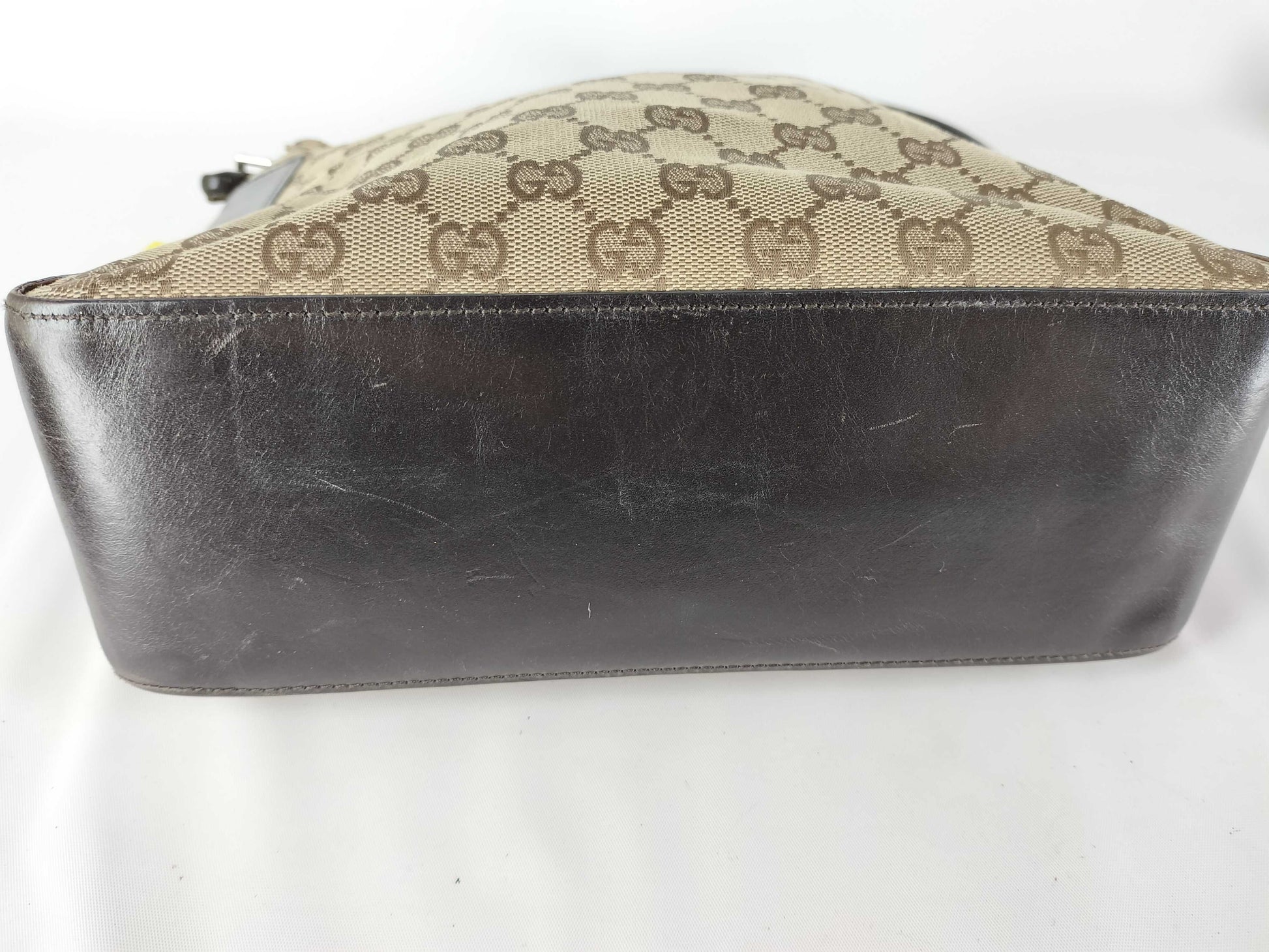 GUCCI GG Canvas One-Shoulder Shoulder Bag
