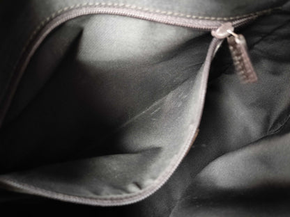 GUCCI GG Canvas One-Shoulder Shoulder Bag