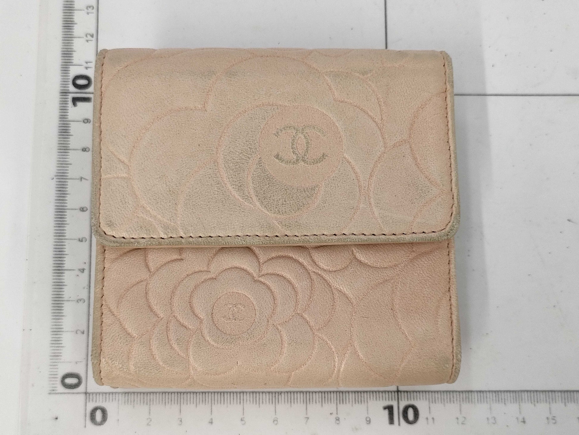 CHANEL Camellia Leather Bifold Wallet 13324695 with Box