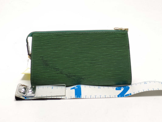 LOUIS VUITTON Epi Pochette Accessoires Clutch Bag M52944