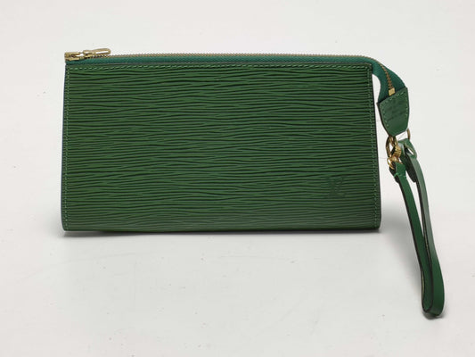 LOUIS VUITTON Epi Pochette Accessoires Clutch Bag M52944