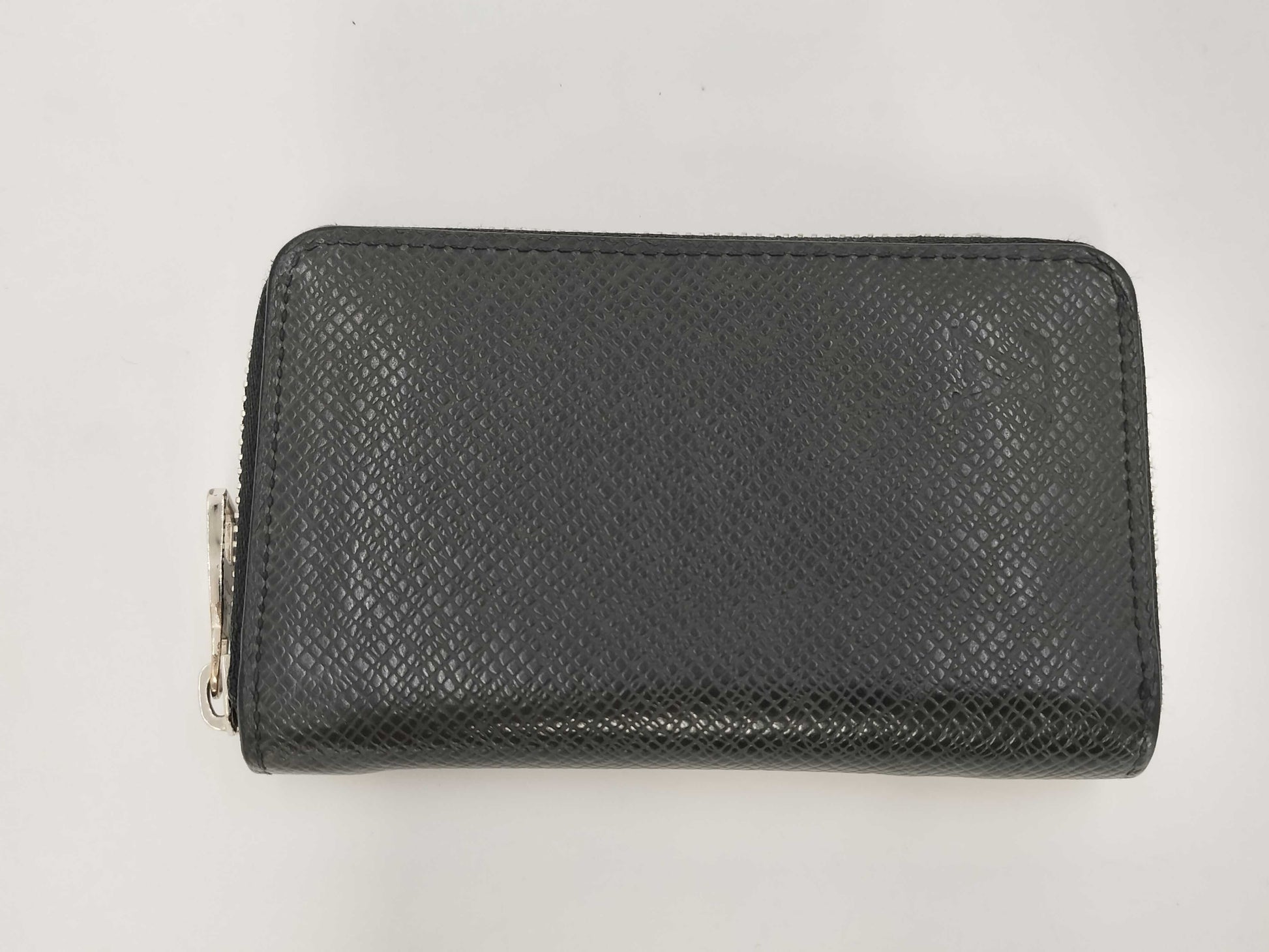 LOUIS VUITTON Taiga M30511 Coin Purse