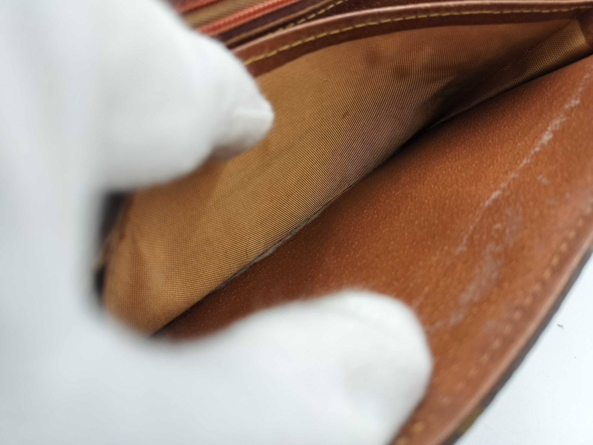 LOUIS VUITTON Monogram Pochette Dame Clutch Bag