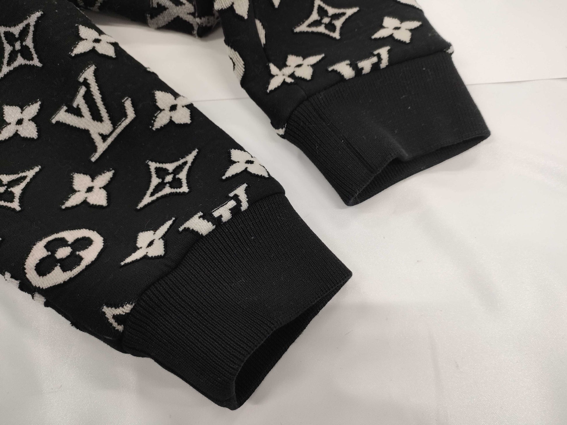 LOUIS VUITTON RM231Q Sweatshirt Top