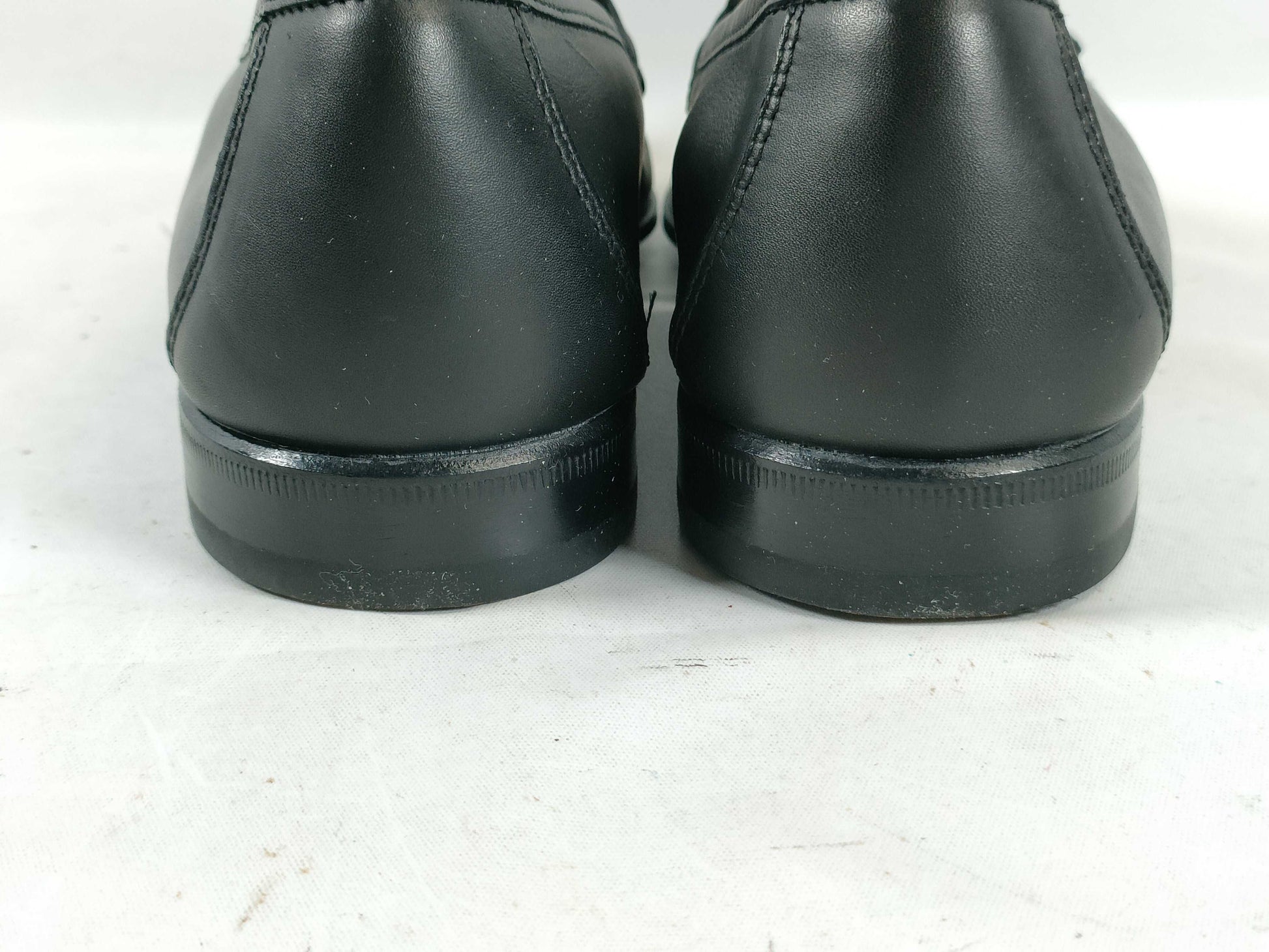 Salvatore Ferragamo Vara Loafers