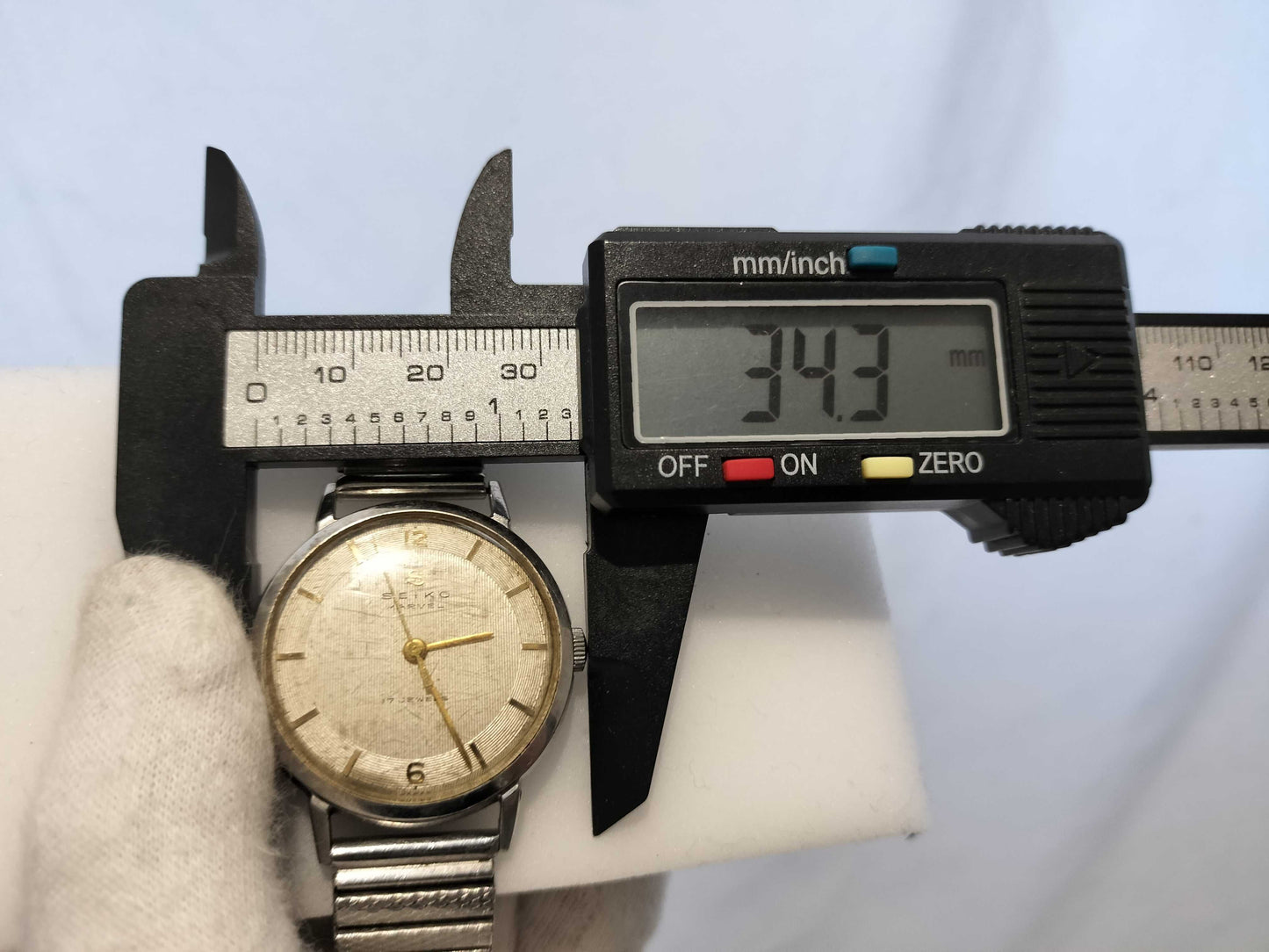 SEIKO Marvel 17 Jewels Men's Watch