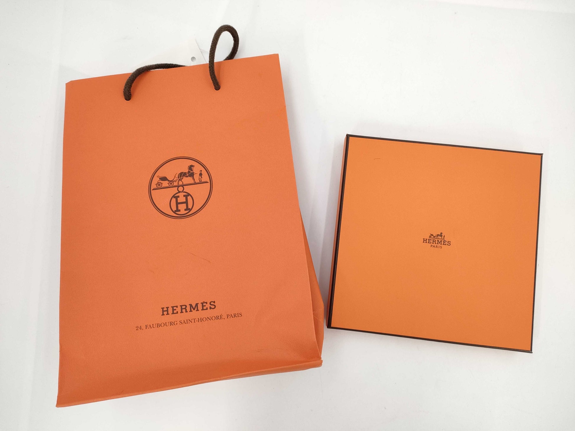 HERMES handkerchiefs and other accessories