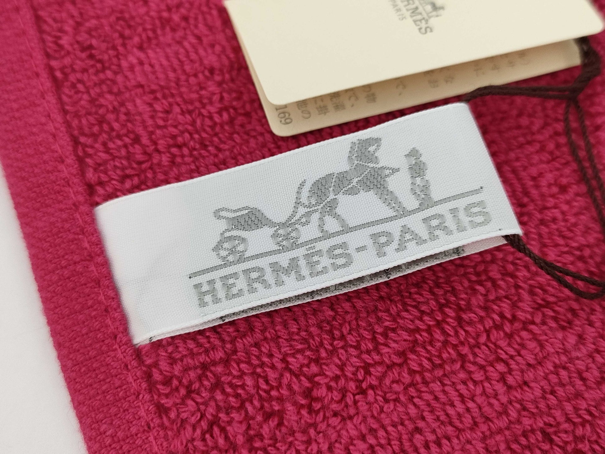 HERMES handkerchiefs and other accessories