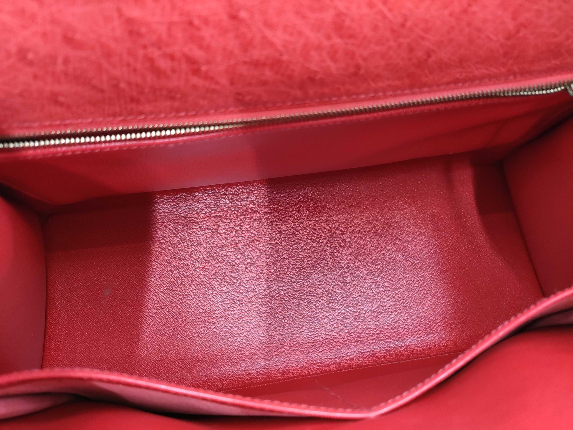 HERMES Kelly 32 Ostrich Handbag in Pink with Gold Hardware
