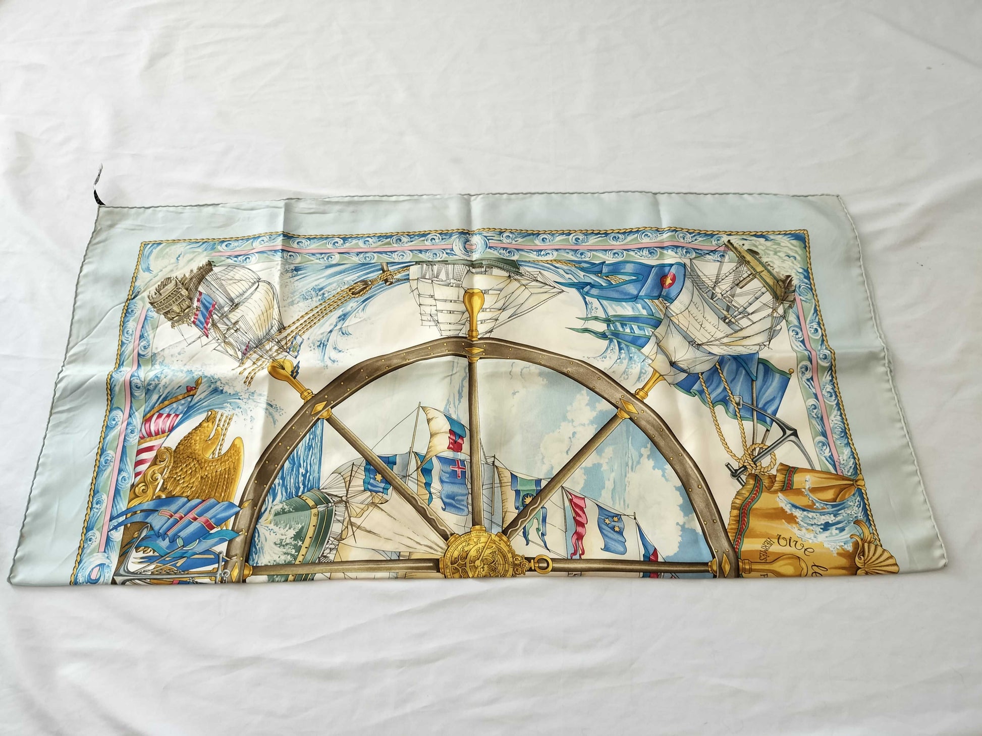 HERMES Carre VIVE LE VENT Scarf