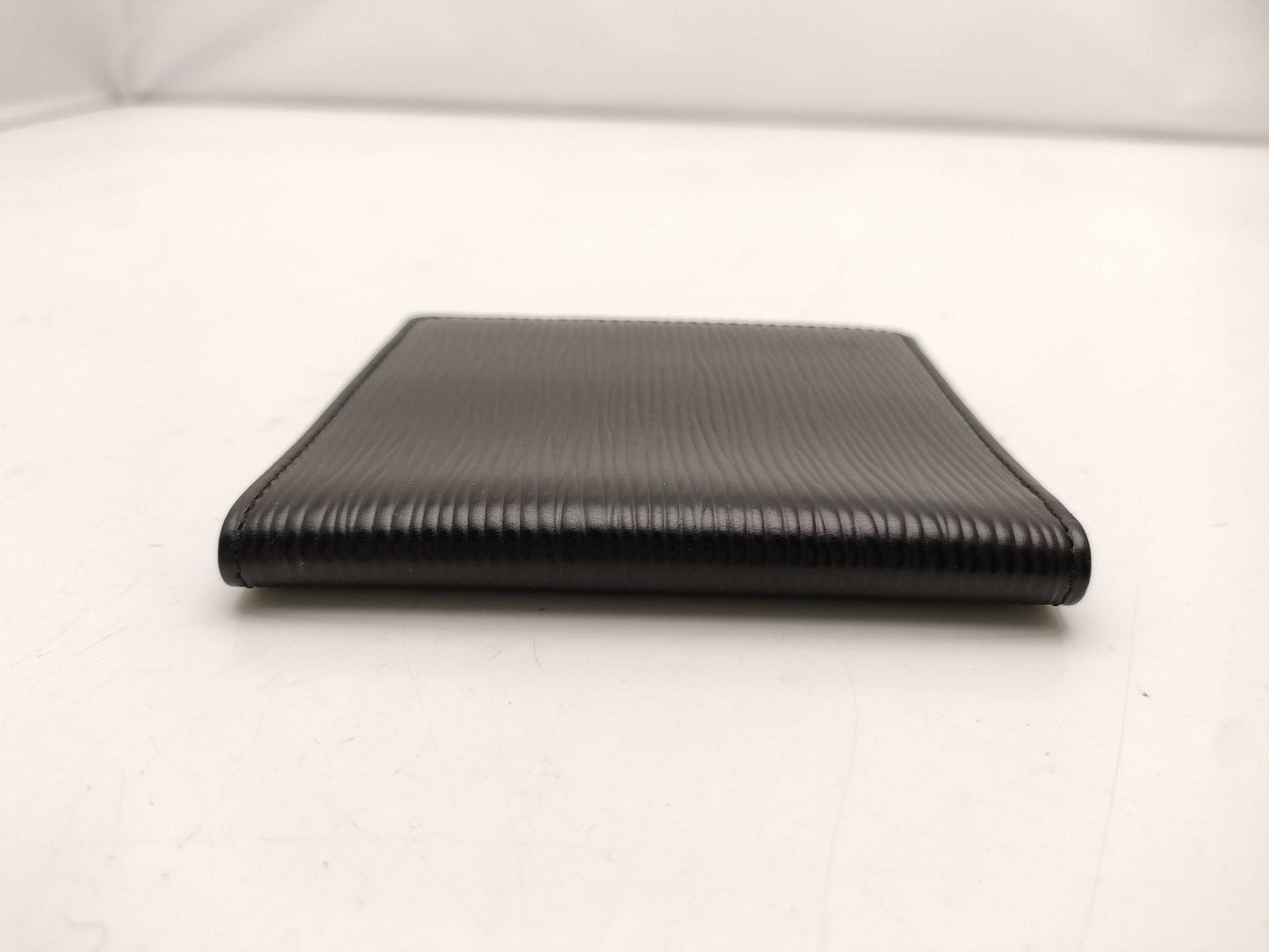 LOUIS VUITTON Epi Bifold Wallet