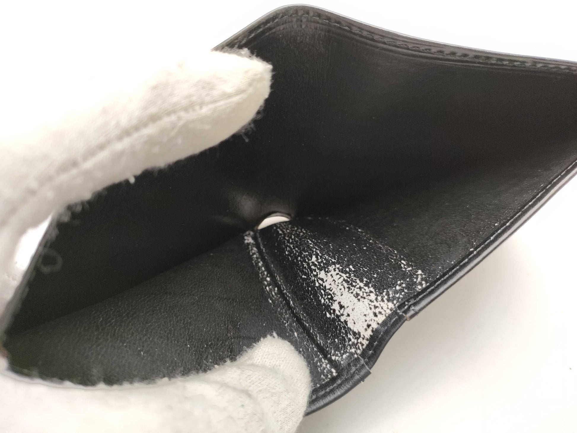 LOUIS VUITTON Epi Bifold Wallet