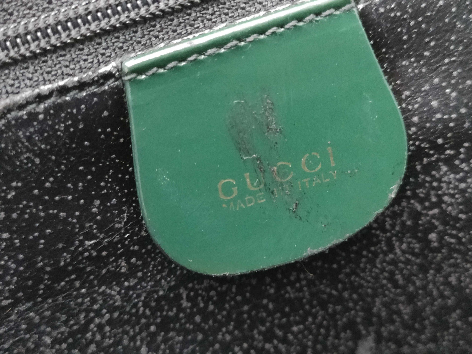 GUCCI Bamboo 000 781 0295 Enamel Handbag