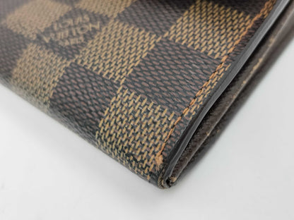 LOUIS VUITTON Damier Sarah Wallet