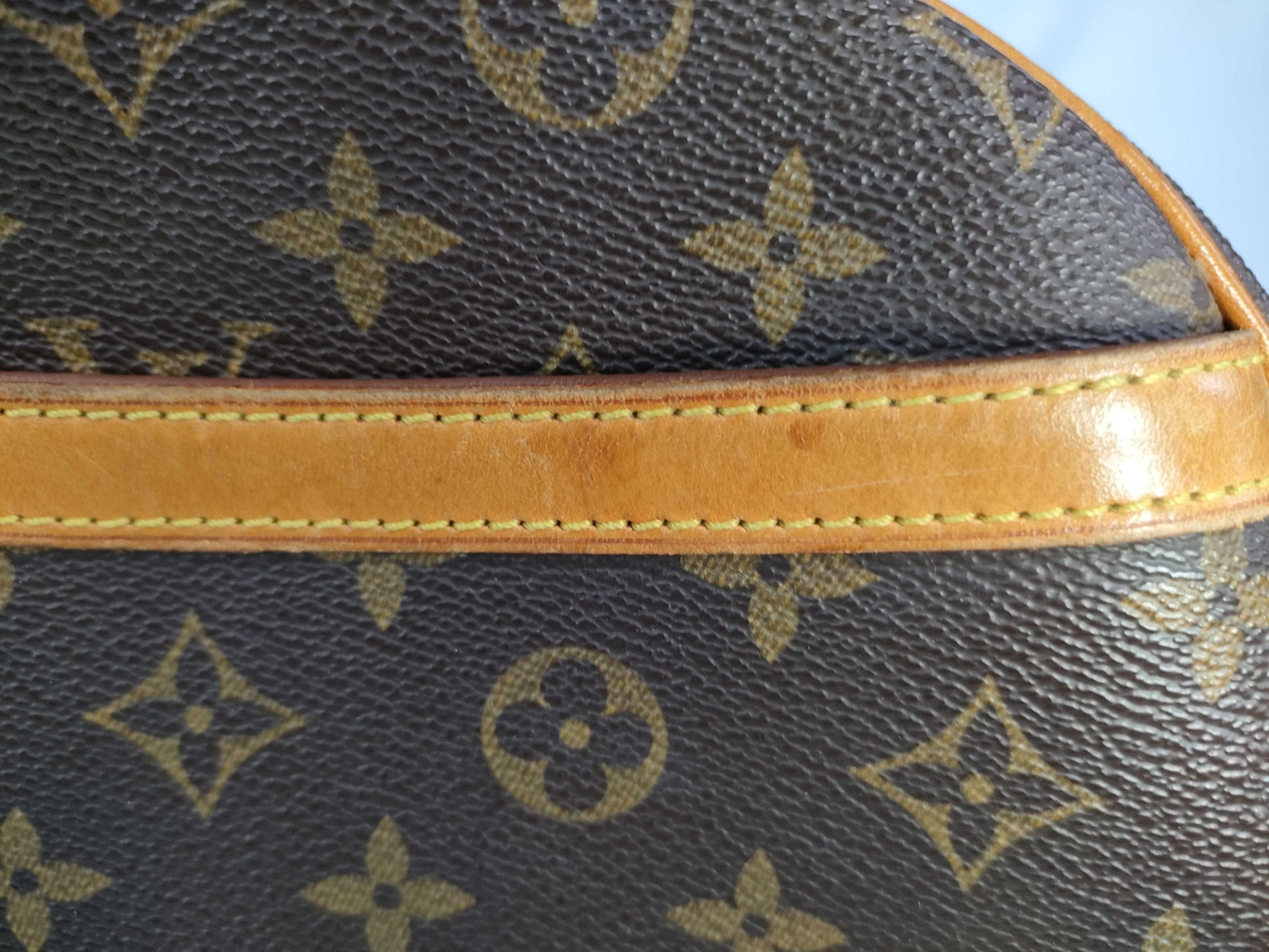 LOUIS VUITTON [Model Number] M51221 Monogram Blois Shoulder Bag