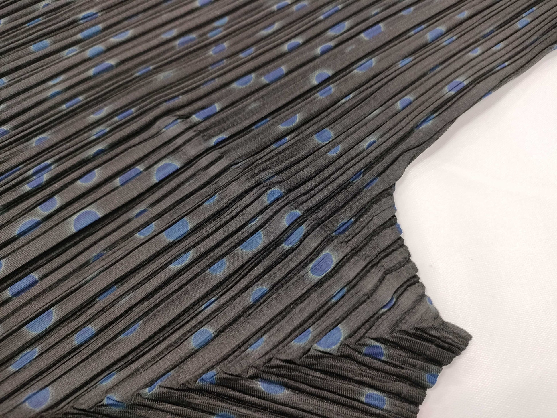 ISSEY MIYAKE Pleats Please Tops Tops