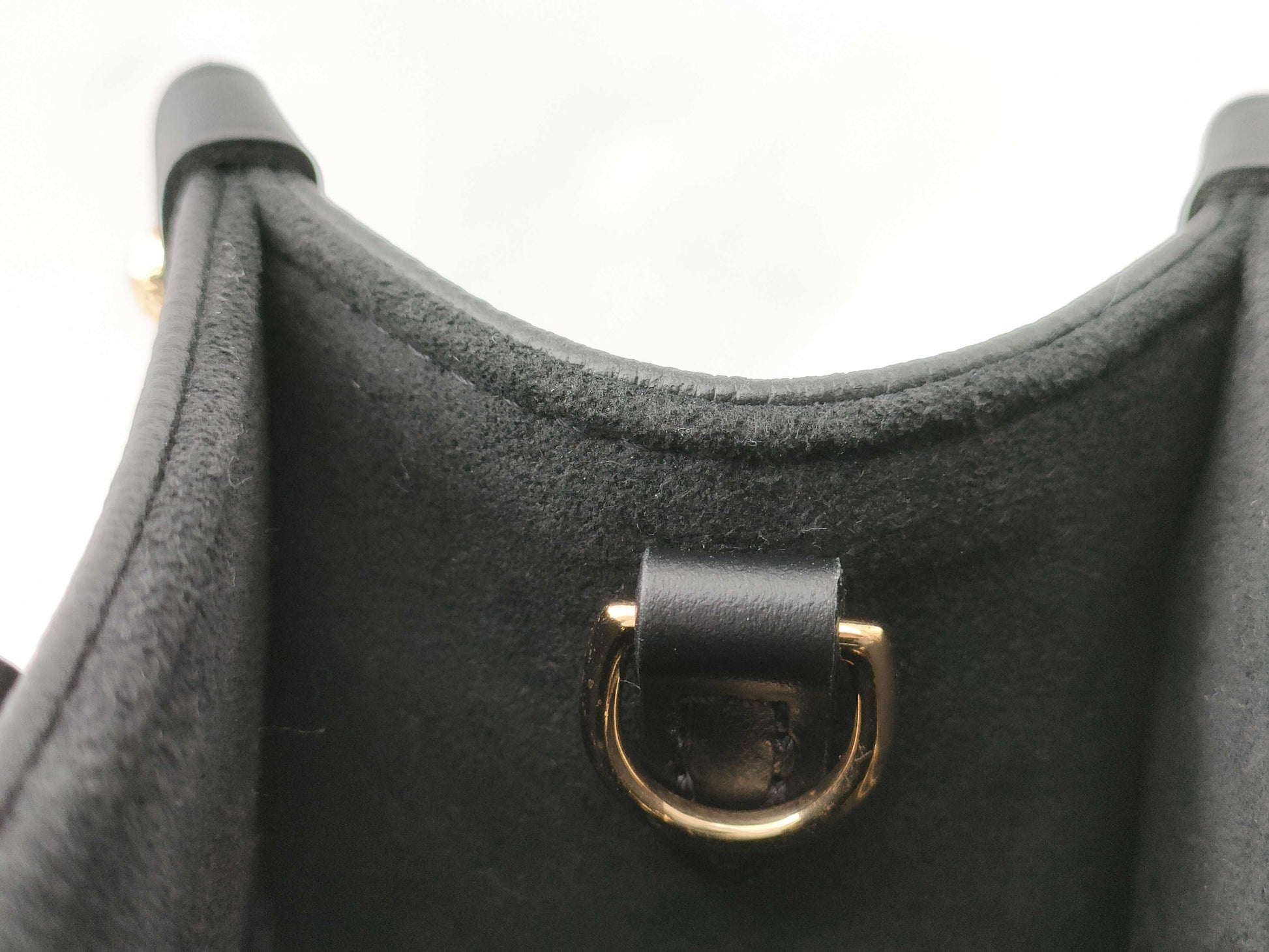 LOUIS VUITTON RFID Verified, Serial Number Unverifiable, Monogram On the Go PM M45653 Handbag