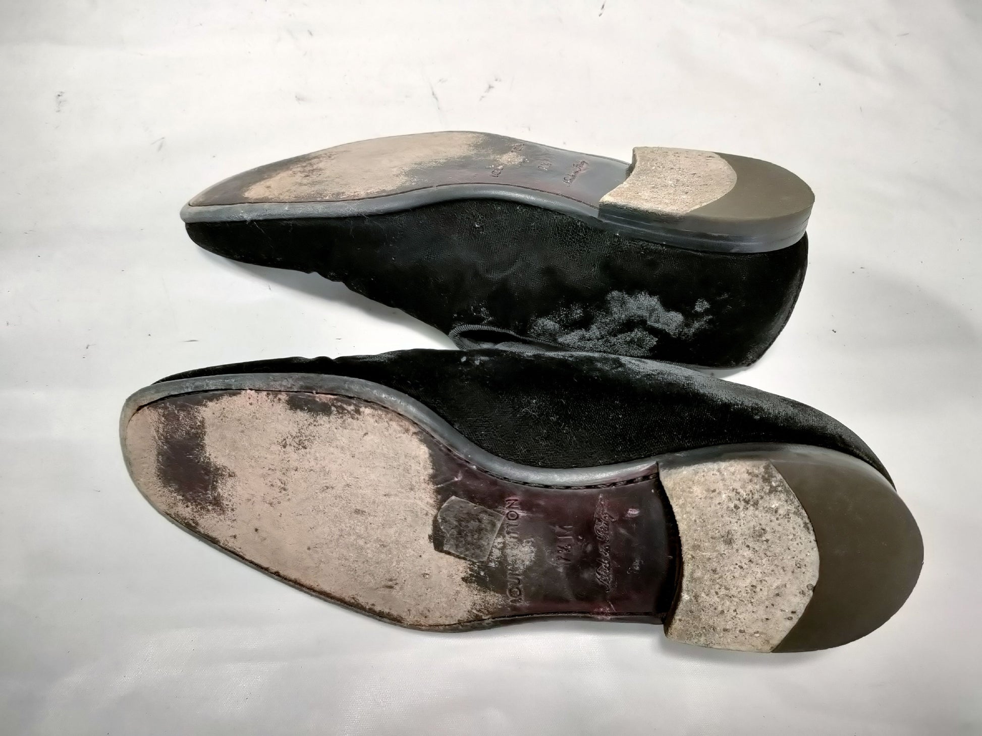 LOUIS VUITTON Triple V Suede Black Loafers