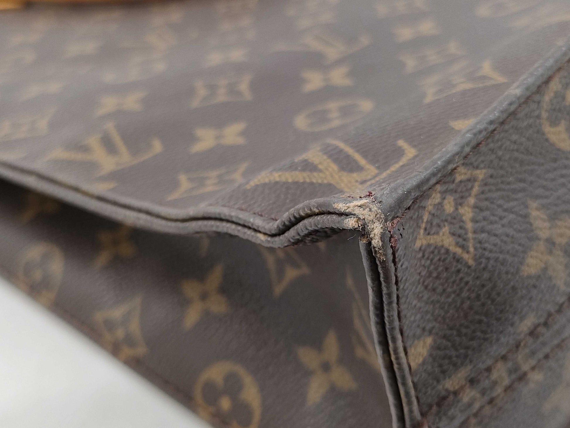 LOUIS VUITTON Monogram Sac Plat Tote Bag
