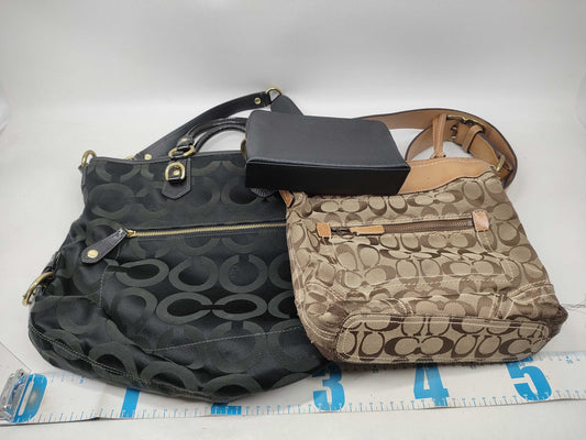 COACH Signature Shoulder Bag/Pouch Set of 3