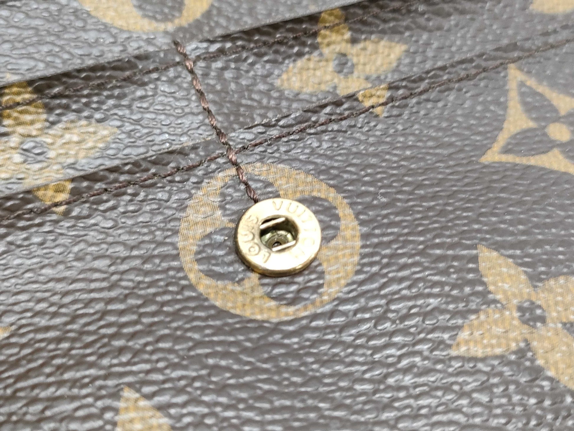 LOUIS VUITTON Monogram Portefeuille Sarah Wallet