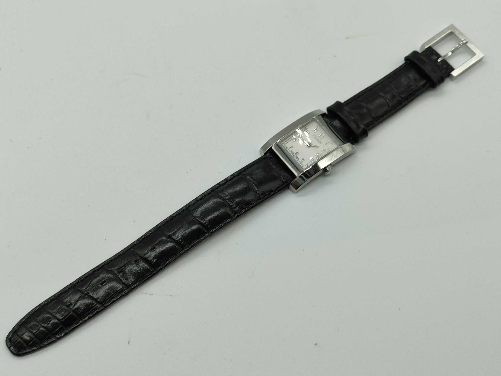 FENDI 068-70000l-366 Unworked Women's Watch