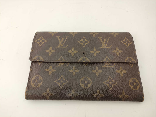 LOUIS VUITTON Monogram Wallet 