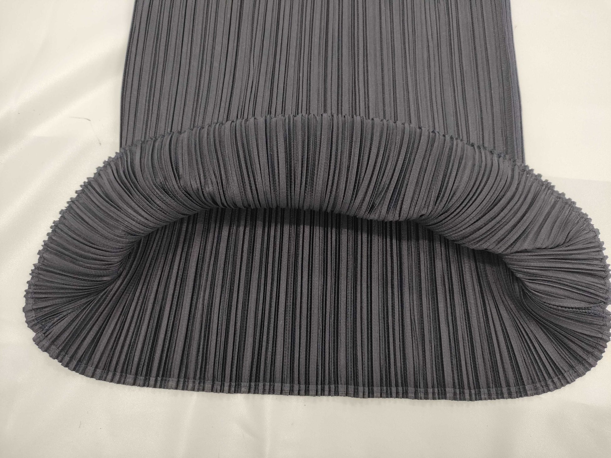 ISSEY MIYAKE Pleats Please Sleeveless Top