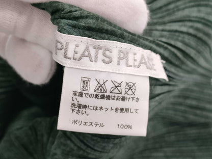 ISSEY MIYAKE Pleats Please Buttoned Top
