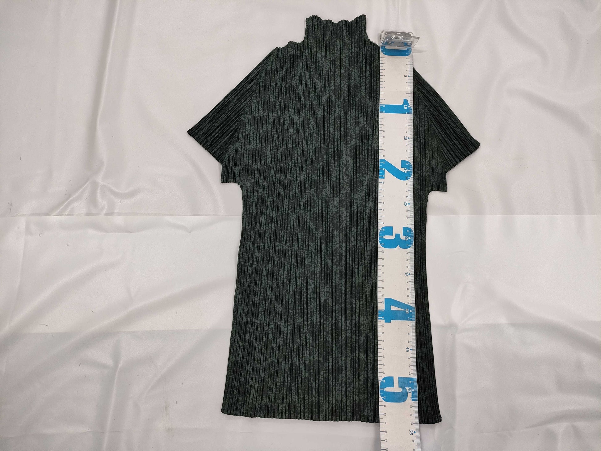 ISSEY MIYAKE Pleats Please Buttoned Top