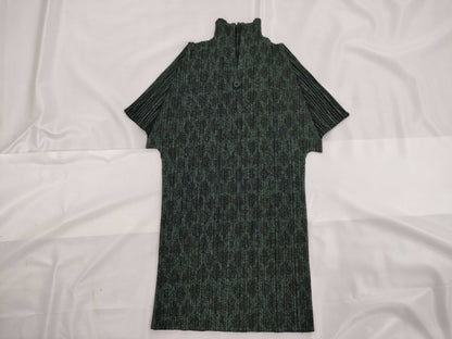 ISSEY MIYAKE Pleats Please Buttoned Top