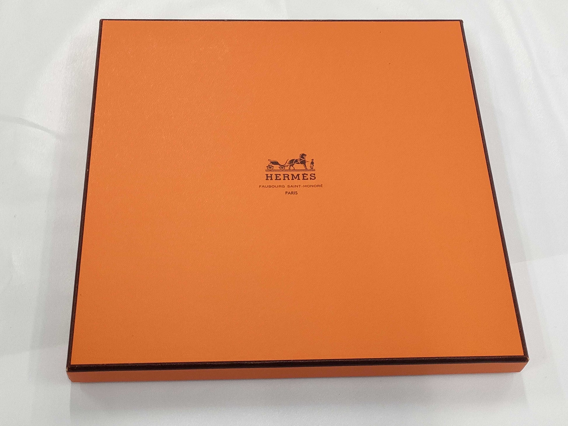 HERMES Carre 90 Scarf