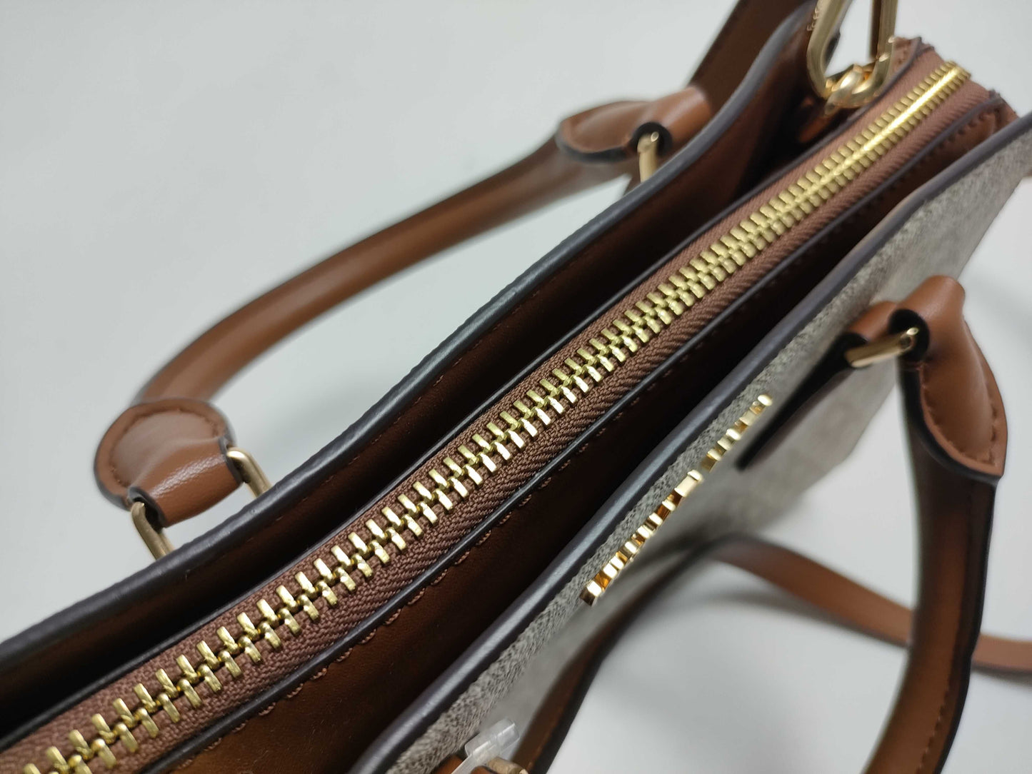 Michael Kors 2-way handbag