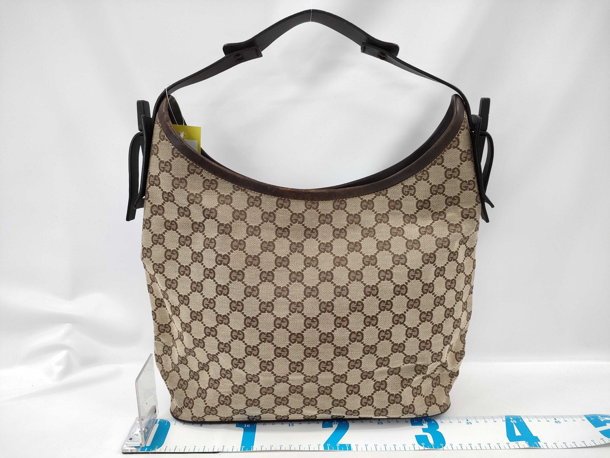 GUCCI GG Canvas One-Shoulder Bag 106242