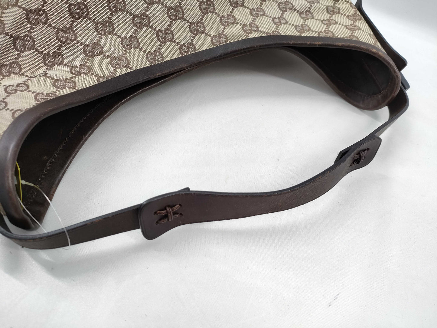 GUCCI GG Canvas One-Shoulder Bag 106242