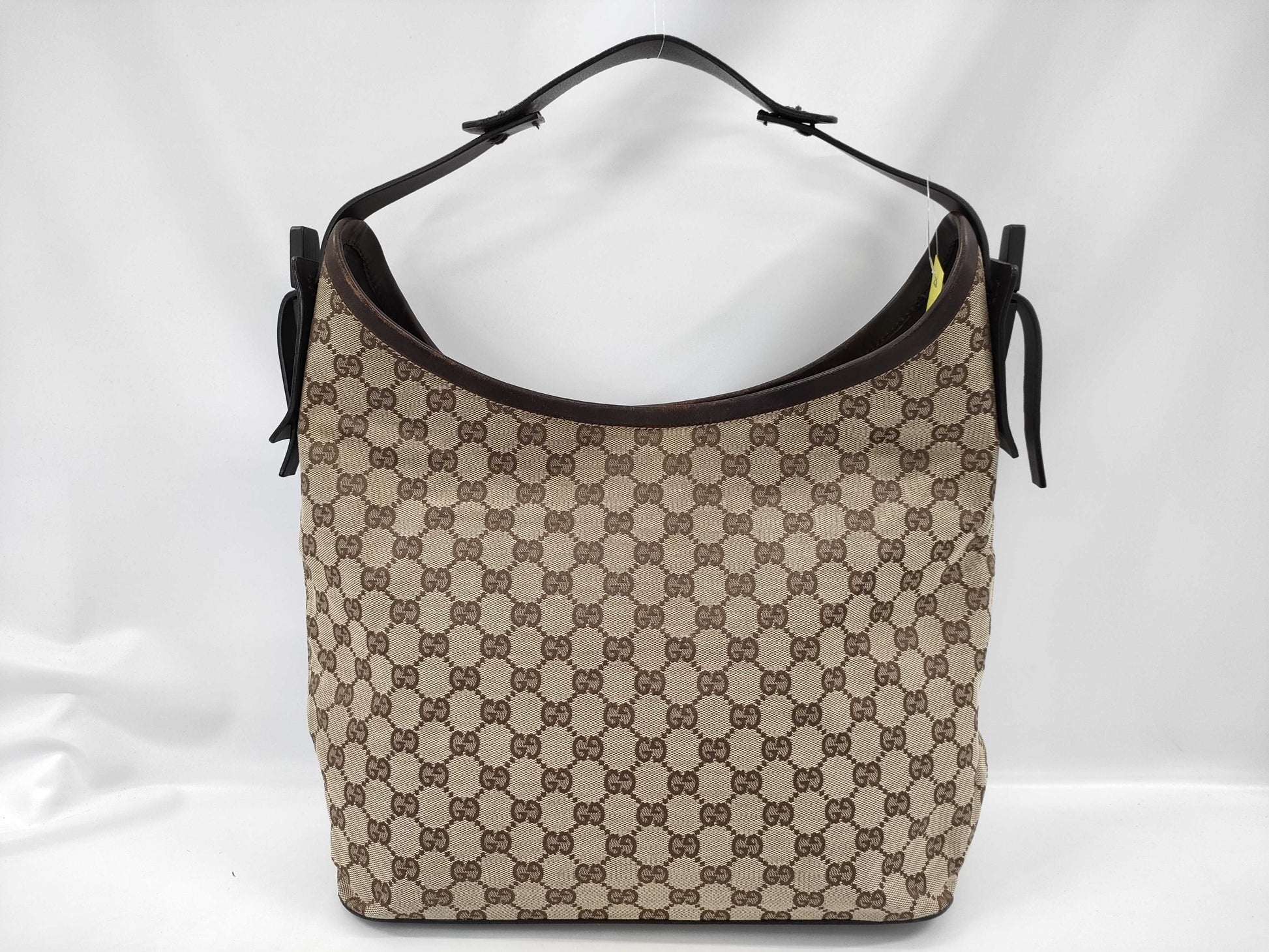 GUCCI GG Canvas One-Shoulder Bag 106242