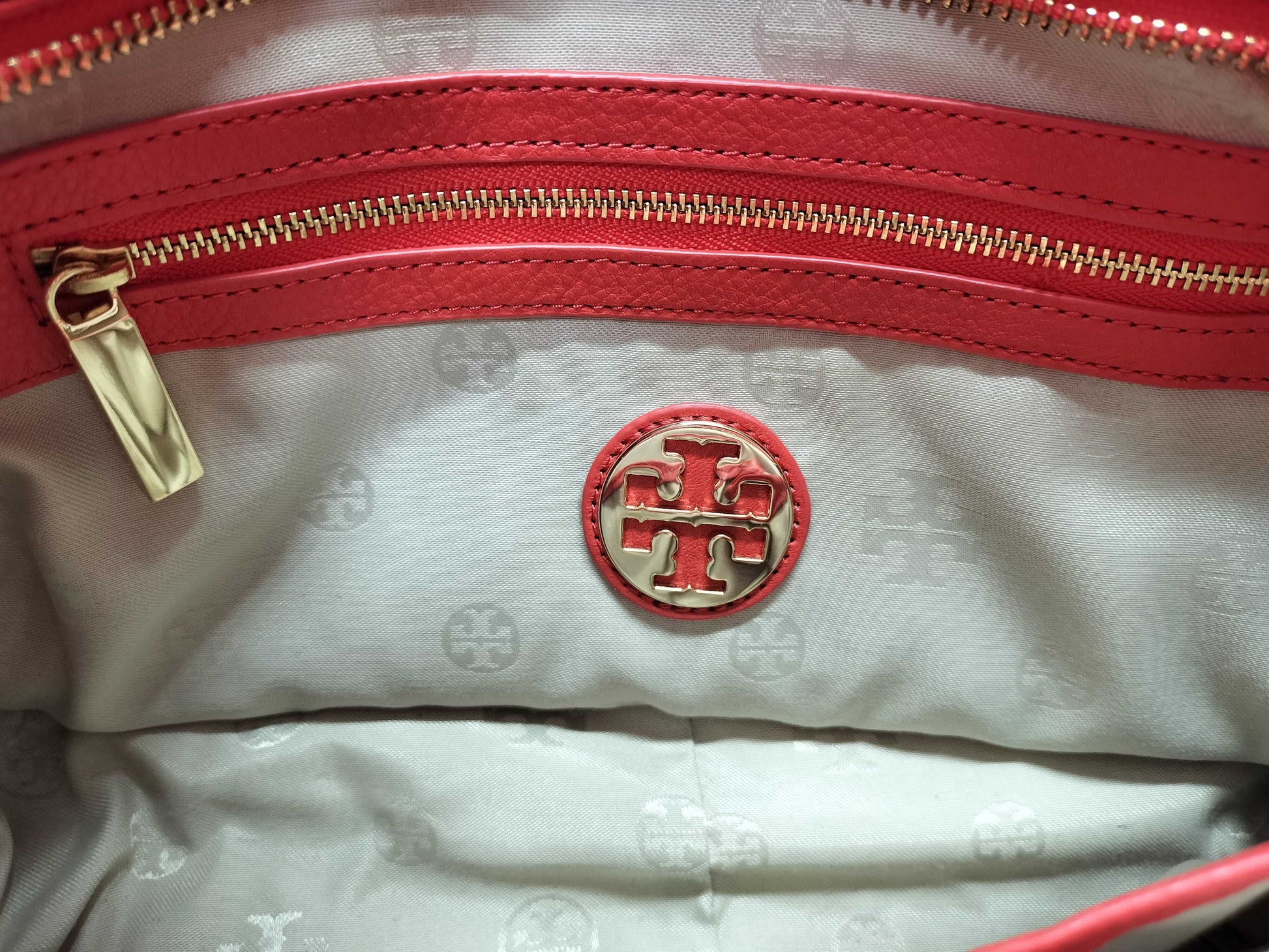 Tory Burch 2-Way Shoulder/Handbag/Tote Bag