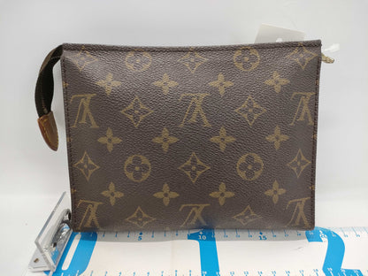 LOUIS VUITTON Monogram M47544 Poche Toilette 19 Pouch